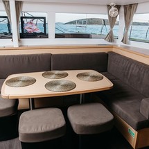Lagoon 450 F