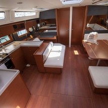 Beneteau Oceanis 51.1