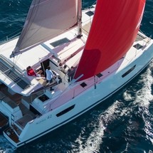 Fountaine Pajot Astréa 42
