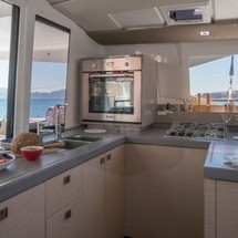 Fountaine Pajot Astréa 42