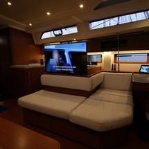 Beneteau Oceanis 51.1