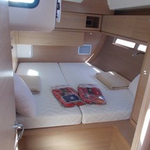 Dufour 560