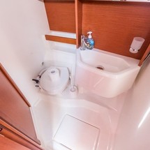 Beneteau Oceanis 51.1