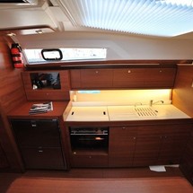 Dufour 382