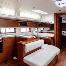 Beneteau Oceanis 51.1