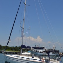Bavaria 44