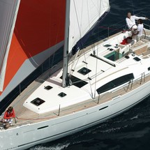 Beneteau Oceanis 43