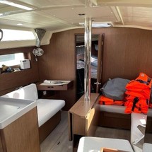 Beneteau Oceanis 41.1