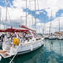 Beneteau Oceanis 35