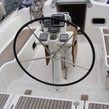 Beneteau Oceanis 37