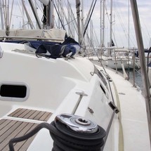 Beneteau Oceanis 37