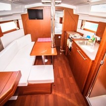Beneteau Oceanis 35
