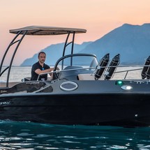 Prins van oranje 700 black edition - new