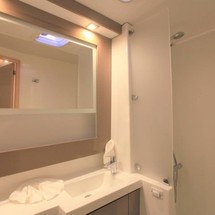 Fountaine Pajot Helia 44