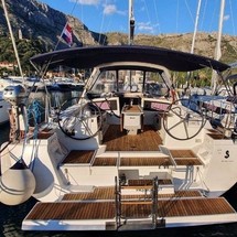 Beneteau Oceanis 48
