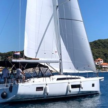 Beneteau Oceanis 51.1
