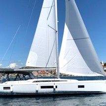 Beneteau Oceanis 51.1