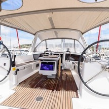 Beneteau Oceanis 48