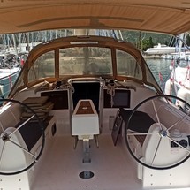 Dufour 382
