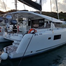 Lagoon 42