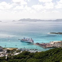 Fountaine Pajot Lucia 40