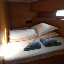 Jeanneau 53