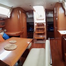 Beneteau Oceanis 43