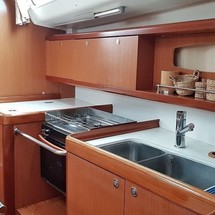Beneteau Oceanis 43