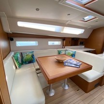 Jeanneau 51
