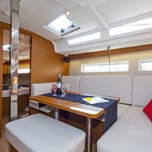 Jeanneau Sun Odyssey 440