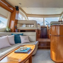 Majesty Yachts 50