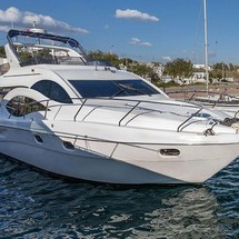 Majesty Yachts 50