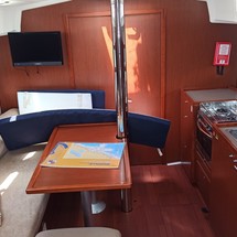 Beneteau Oceanis 38.1