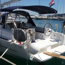 Dufour 382