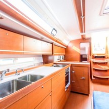 Dufour 445