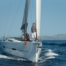 Dufour 560