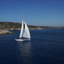 Dufour 560