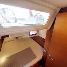 Jeanneau Sun Odyssey 440