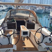 Dufour 350
