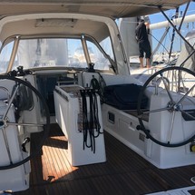 Beneteau Oceanis 38