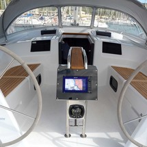 Hanse 415