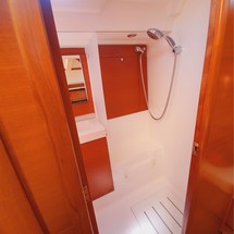 Dufour 405