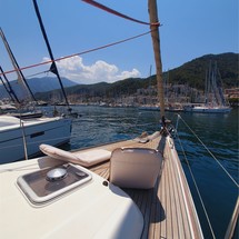 Dufour 405