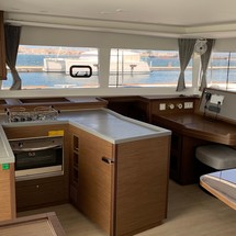 Lagoon 450 F