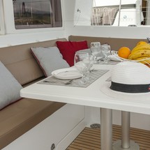 Lagoon 400 S2