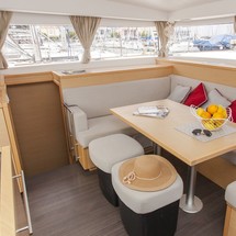 Lagoon 400 S2