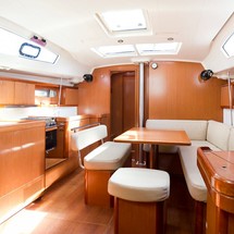 Beneteau Oceanis 43