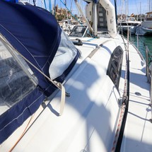 Beneteau Oceanis 43