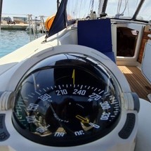 Beneteau Oceanis 43