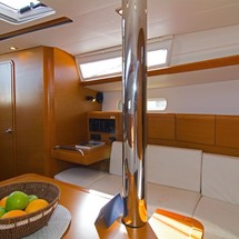 Jeanneau Sun Odyssey 389